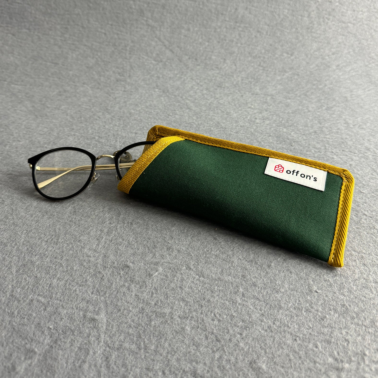 フックピック眼鏡ケース