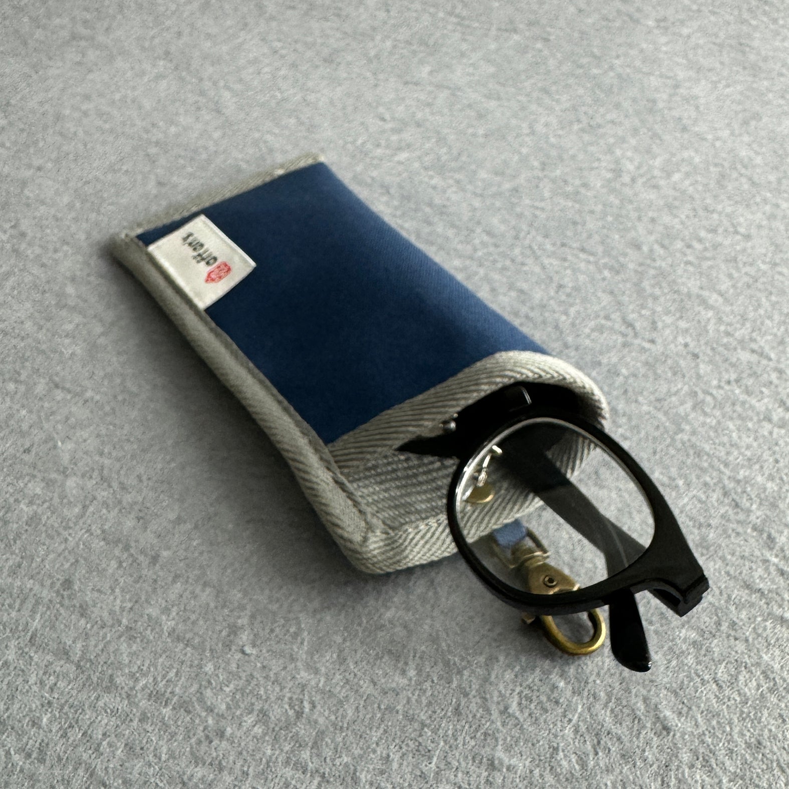 フックピック眼鏡ケース